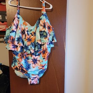 Plus size swin suits